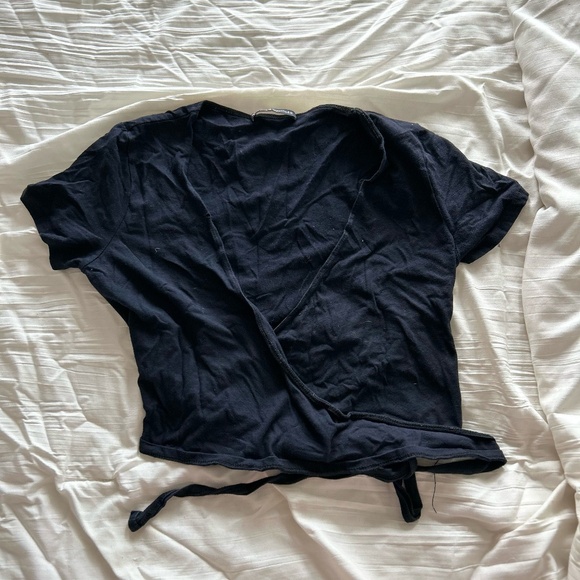 Brandy Melville Wrap Top Bundle - Picture 3 of 11